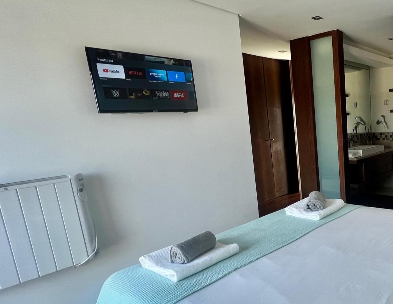 O Cantinho Entre A Ria E O Mar - With Hot Water Pool All Year Round Torreira Exterior photo